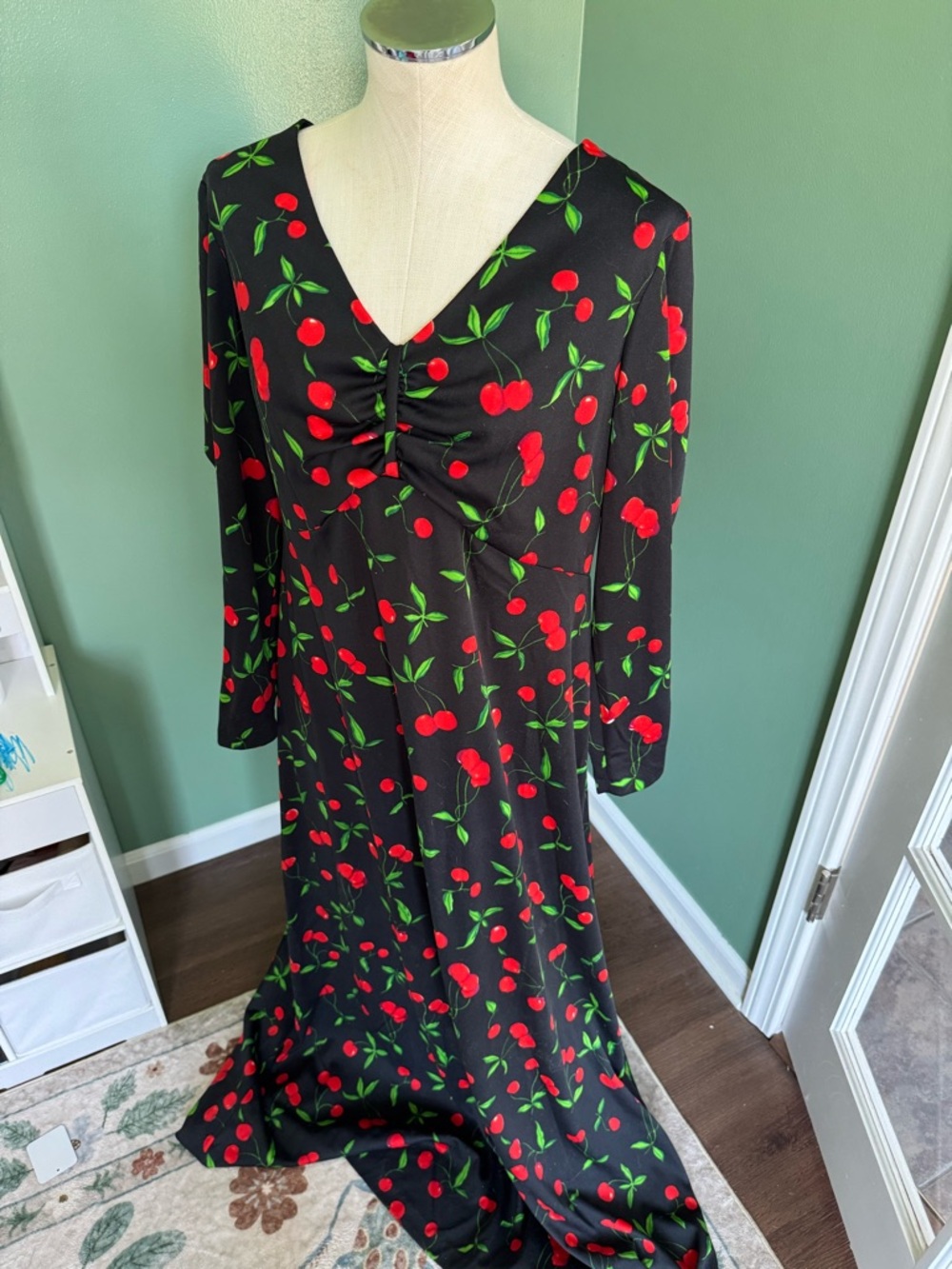 PLUS SIZE Black Cherry-Print V-Neck Long Sleeve Dress